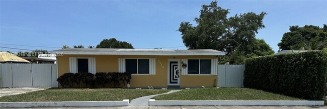 Building Photo - 4410 SW 39th St