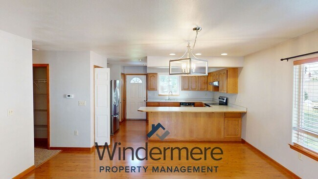 Photo - 103 SW 9th St