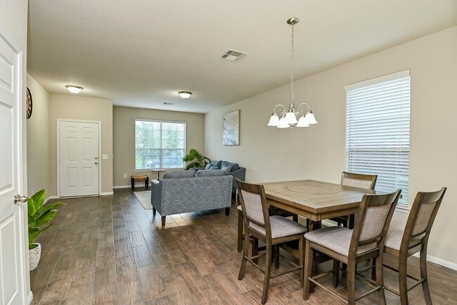 Photo - 15406 Key Crest Ln