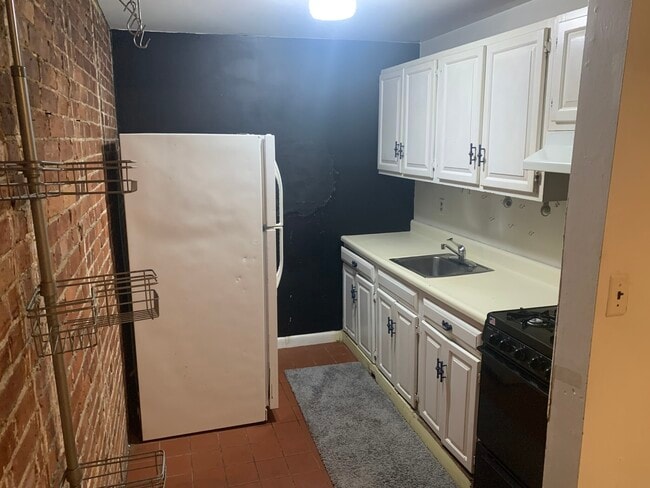 Building Photo - 23 Worcester Sq Unit 1