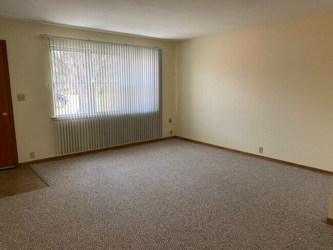 Photo - 2br/1bath duplex in Stevensville