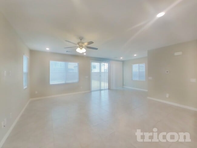 Photo - 6726 Palmer Crst St