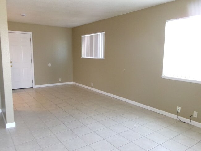 Photo - 570 Gilbert Ave Unit 3