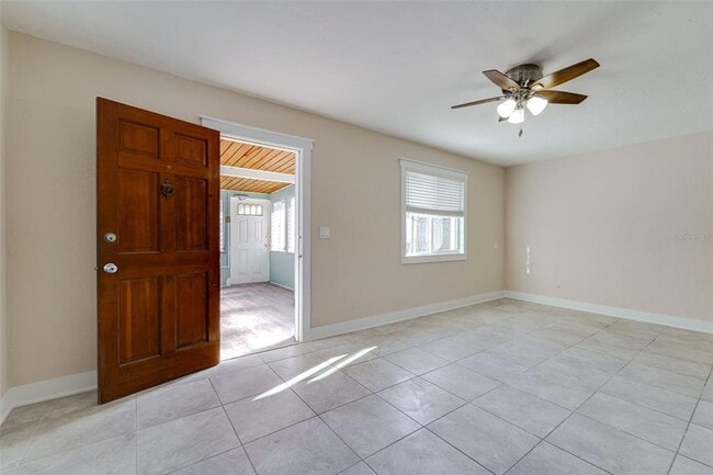 Photo - 553 72nd Ave