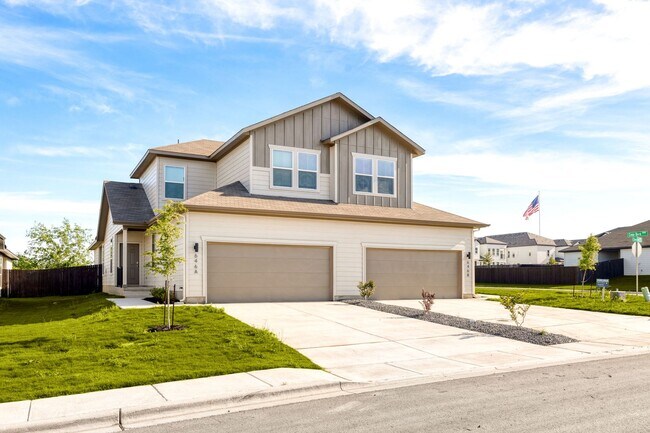 Photo - Stunning 4-bedroom, 3-bathroom Luxury Duplex on a HUGE Corner Lot!