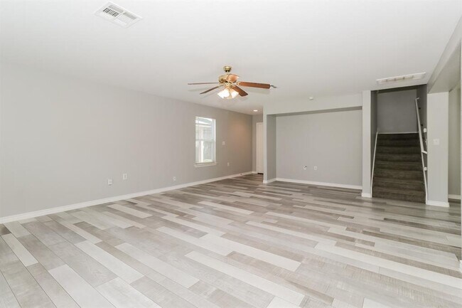 Photo - 6805 Doyal Dr