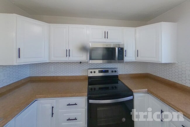 1115 Jet Wing Cir