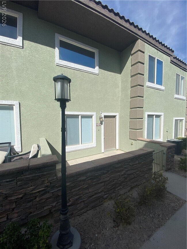 10519 Gold Shadow Ave
