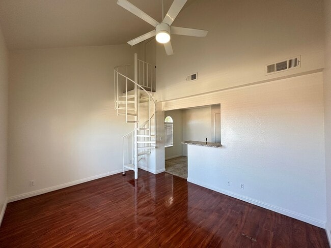 Photo - SILVERADO VILLAS