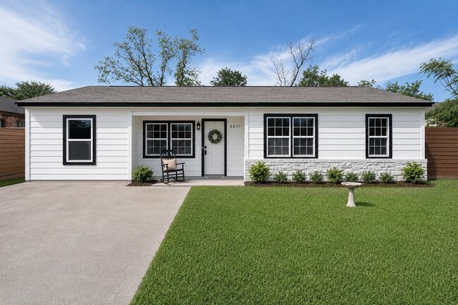 Building Photo - 8837 Oak Knoll Ln