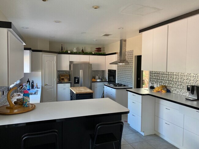 Photo - 2116 Rhonda Terrace