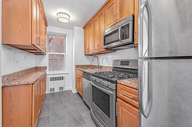 Photo - 66-40 108th St Unit 4G