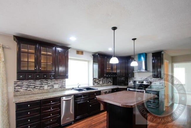 Photo - Huge 4-bedroom, 4-bath home