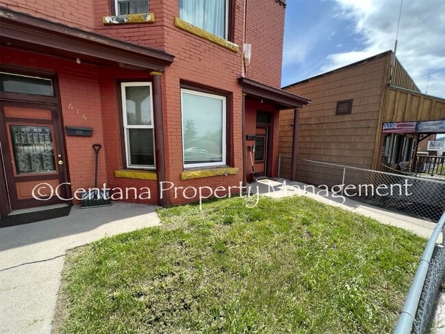 Photo - 646-648 S Montana Unidad 648 S Montana