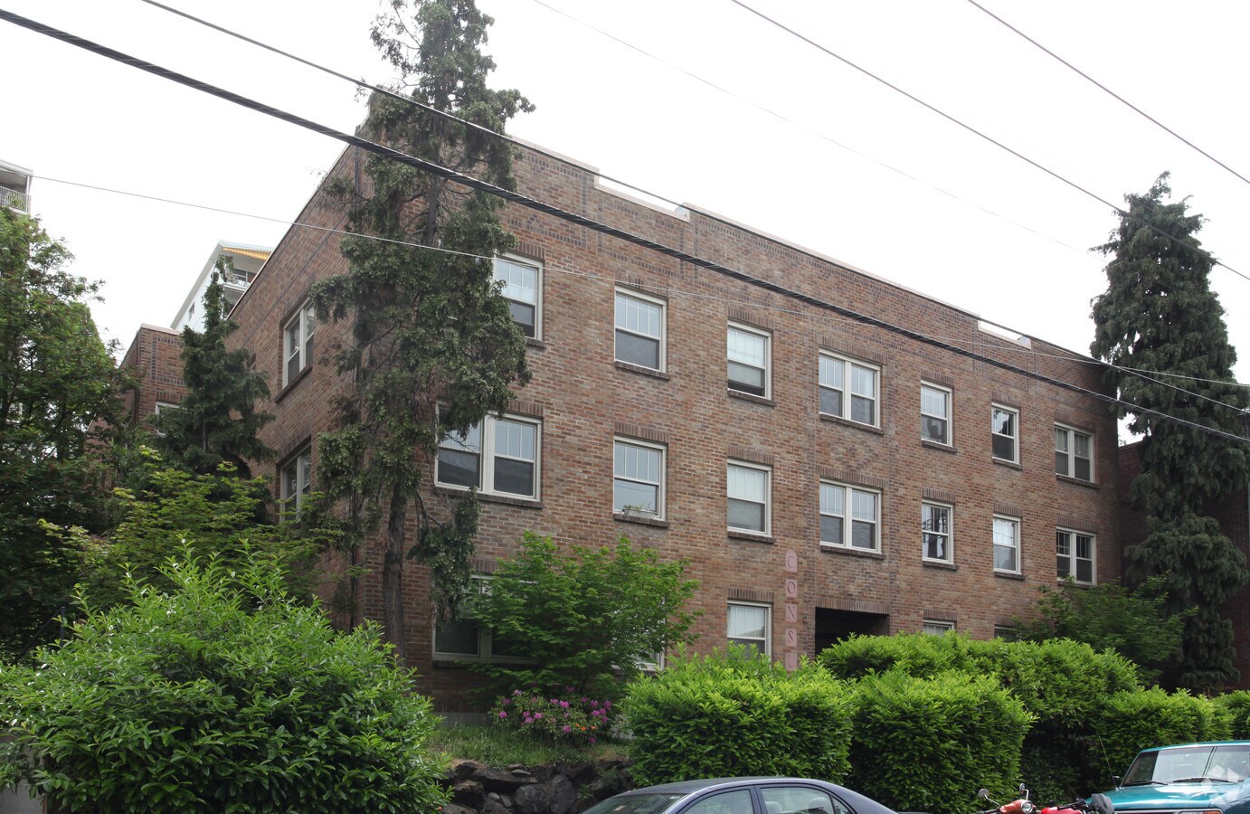 Consul Apartments - Consul Apartments