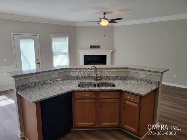 Photo - Gorgeous Home in Quiet Neighborhood with S...