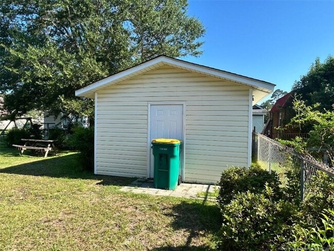 Photo - 511 East St