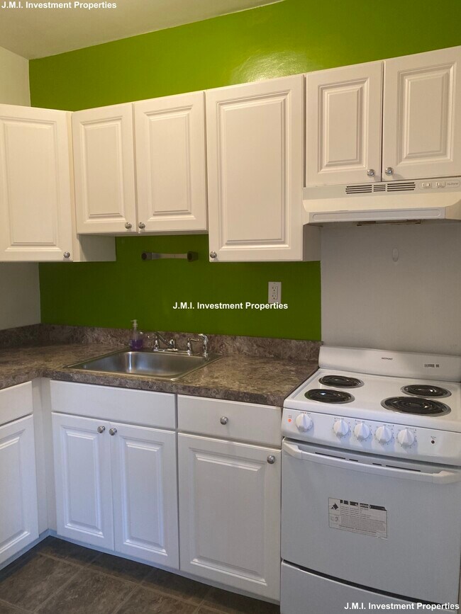 Photo - 90 Brainerd Rd Unit 8