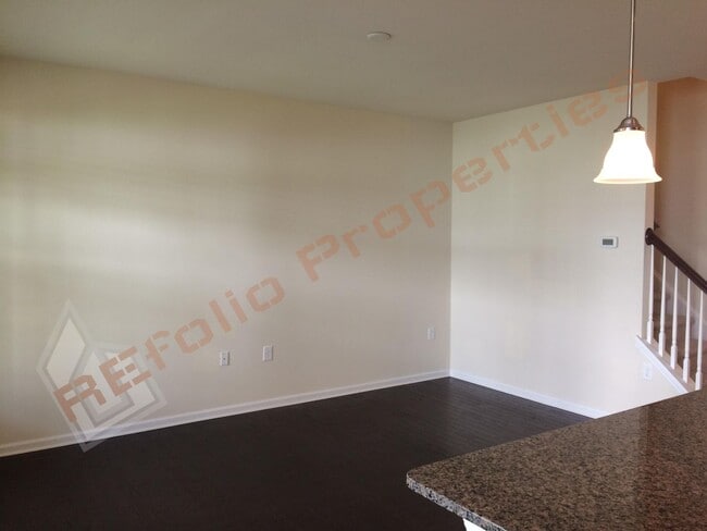 Photo - Beautiful 3 bedroom 2.5 Bath  Townhome w/ 1-Car Garage in Weatherfield, Cary. May 7th!