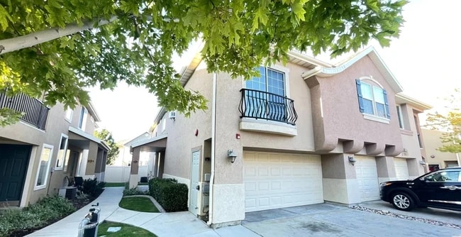 Building Photo - 1611 W 3180 N Rental