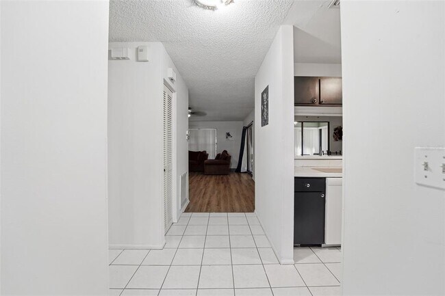 Photo - 5080 Barrington Cir Unit 3102