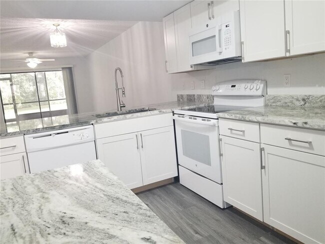 Photo - 7842 Eagle Creek Dr Unit 7842