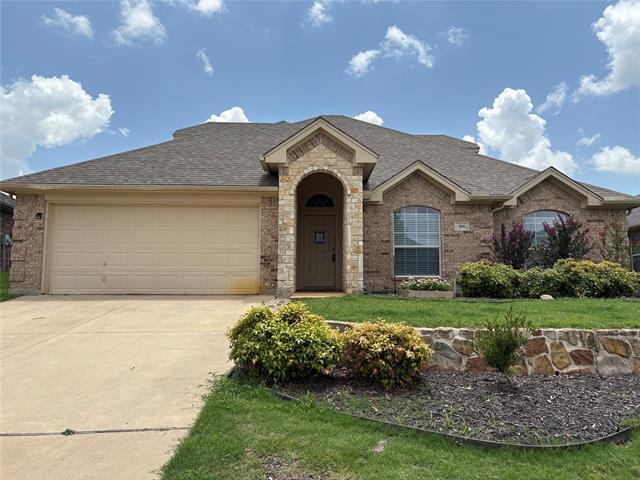 Building Photo - 205 Carriage Dr Rental