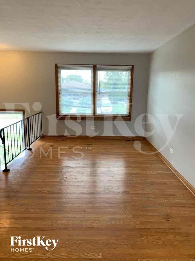 Photo - 20037 Orchard Ave