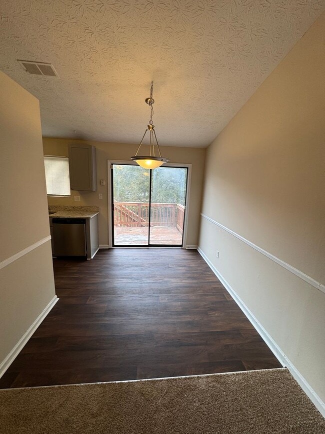 Photo - Stone Mountain 4 bed 2 bath Home with Fenc...