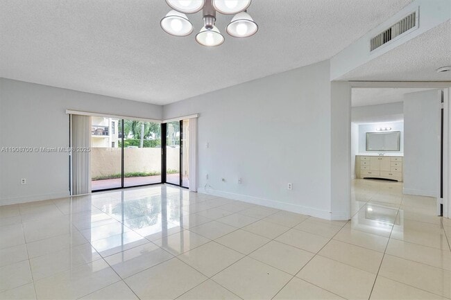Photo - 13001 SW 88th Terrace S Unidad 104-B