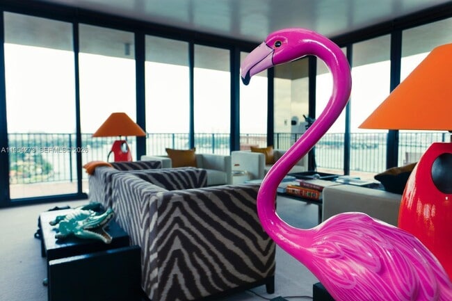 Photo - 1000 Venetian Way Unidad 1501