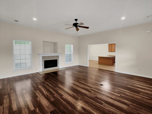 Photo - 2230 Cross Creek Dr