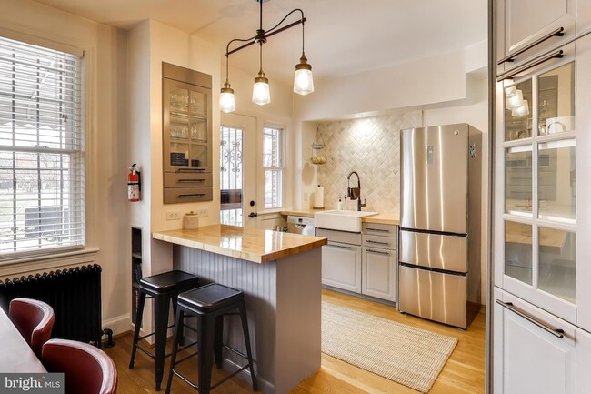 Photo - 1766 E Street NE Unit