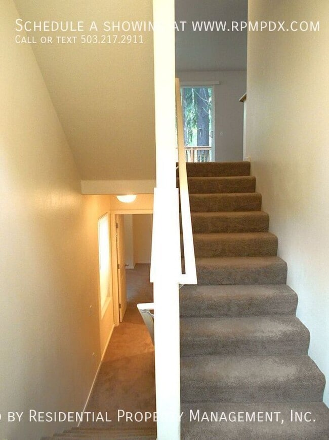 Photo - 2095 NE Sheffield Ave