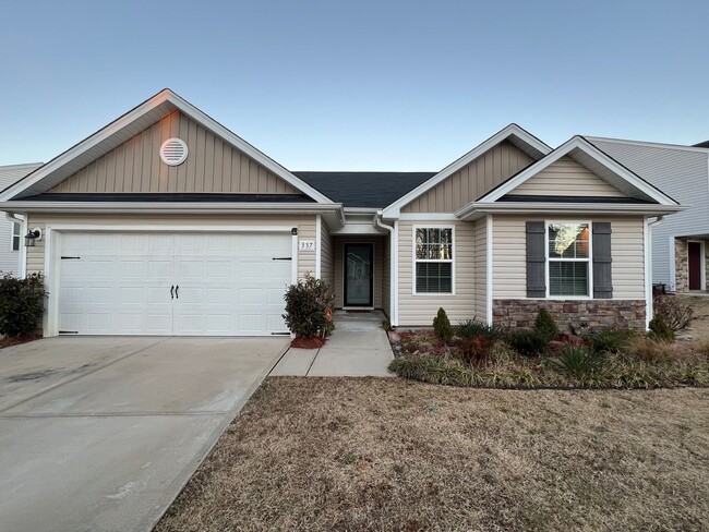 Stunning 3BD, 2BA Zebulon Home with a 2-Ca... - Stunning 3BD, 2BA Zebulon Home with a 2-Ca...