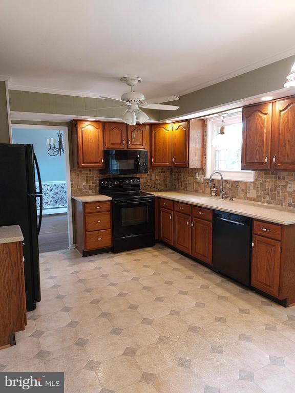 Photo - 13 Heatherwood Hill