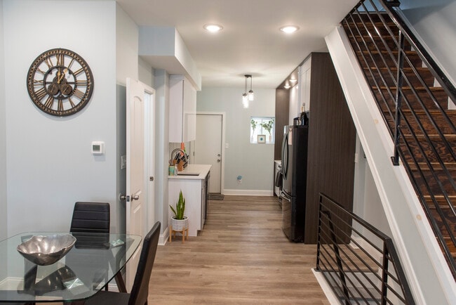 2009 S Opal St