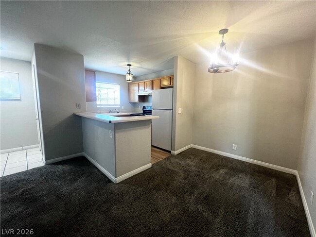 Photo - 2985 Juniper Hills Blvd Unidad 203