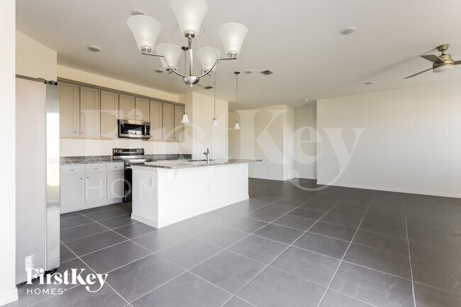 Photo - 514 Crown Rose Dr