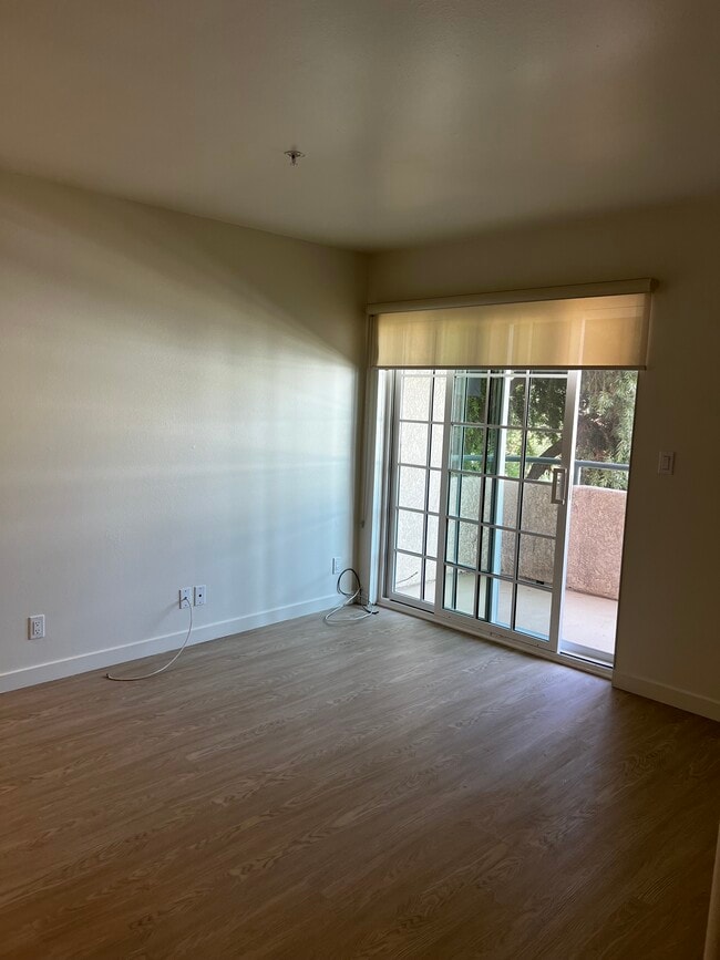 Photo - 3861 Vinton Ave Unidad 101