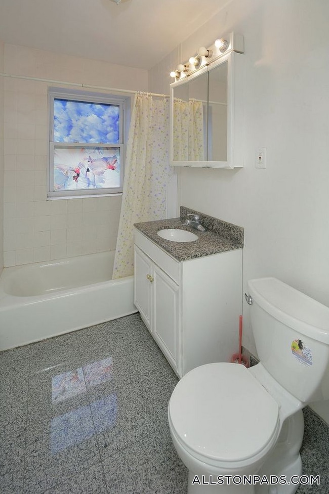 Photo - 34 Gardner St Unit 24