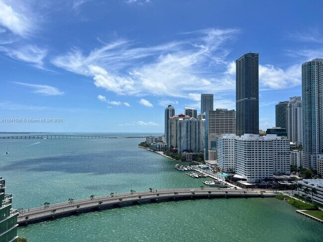 Building Photo - 701 Brickell Key Blvd Unit 2401 Rental