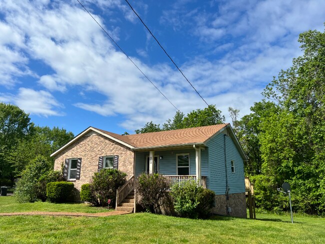 213 S Pleasant Hill Dr