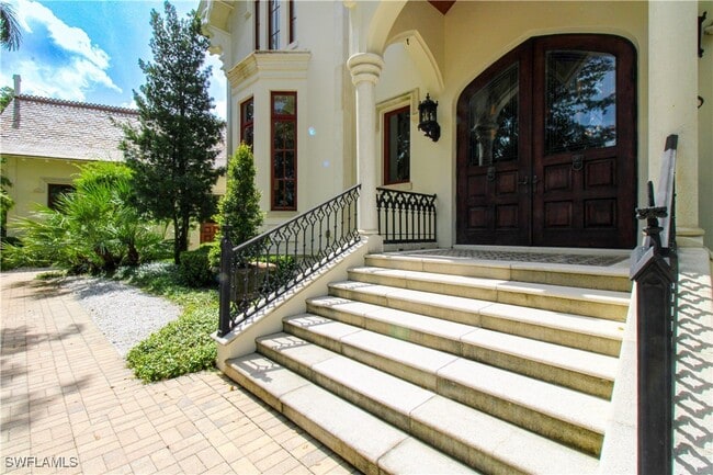 Photo - 730 21st Ave S