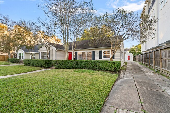 Photo - 2501 Dorrington St