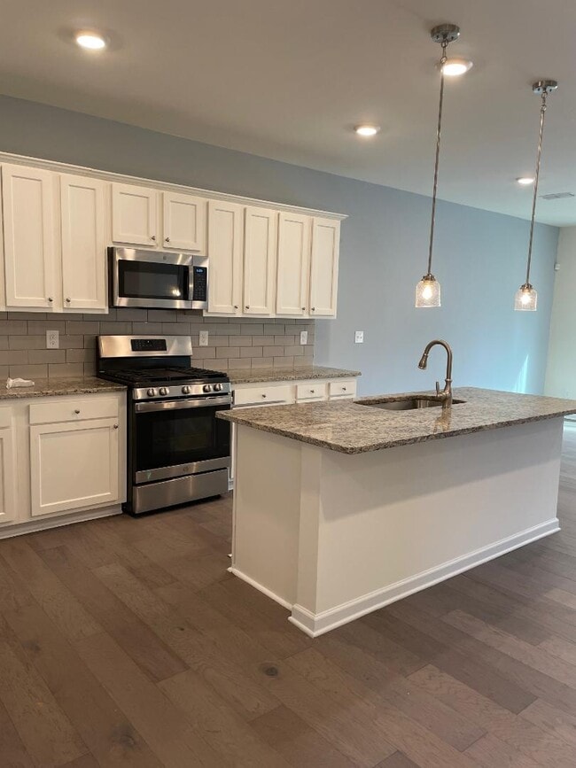 Building Photo - 118 Quinn Rd