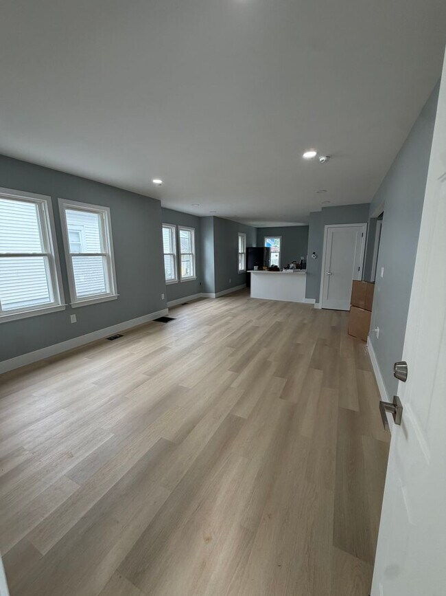 270 Homecrest Ave
