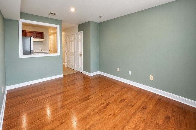 2251 12th St NW Unit 9