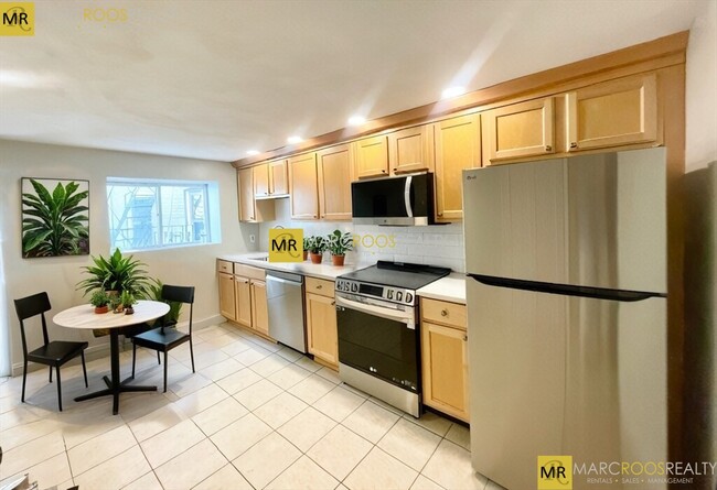 Photo - 27 Charter St Condo Unit #2