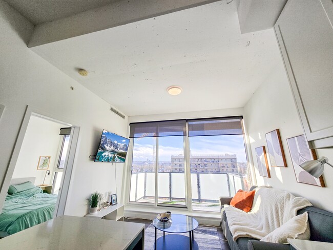 Photo - 327-39A 9a St NW Unité 910